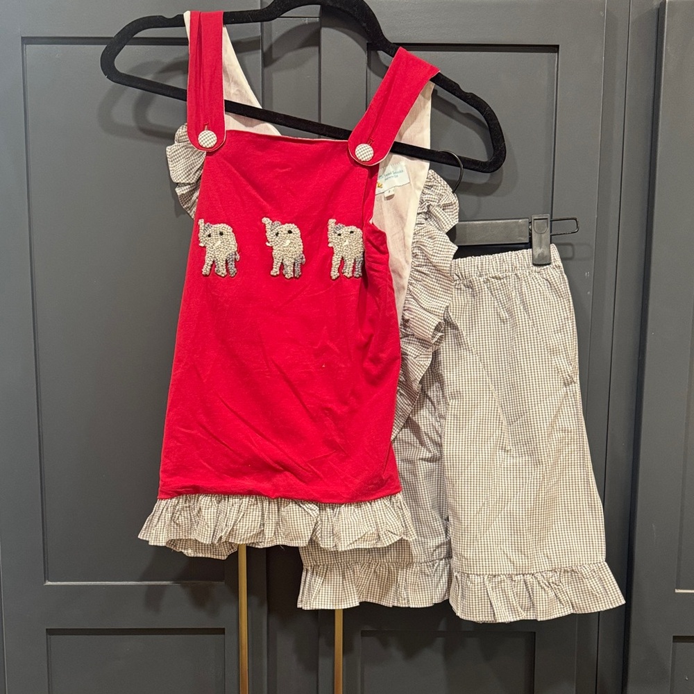 Red Alabama Embroidered Top and Striped Ruffle Shorts Set ❤️🐘